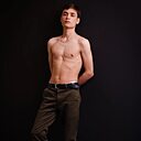 Знакомства: Максим, 22 года, Москва