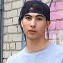 Знакомства: Макс, 26 лет, Луганск