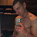 Знакомства: Александр, 22 года, Магадан