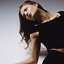 Знакомства: Елена, 19 лет, Москва