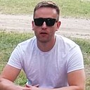 Знакомства: Артем, 32 года, Волковыск