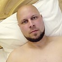 Знакомства: Артём, 37 лет, Петропавловск