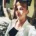 Знакомства: Вика, 27 лет, Великий Новгород