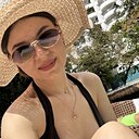 Знакомства: Елена, 32 года, Луганск