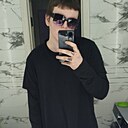Знакомства: Андрей, 18 лет, Тюмень