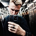 Знакомства: Илья, 26 лет, Серов