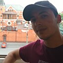 Знакомства: Мухриддин, 28 лет, Владикавказ