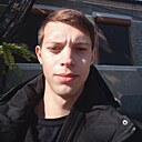 Знакомства: Олег, 22 года, Великодолинское