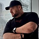 Знакомства: Виктор, 37 лет, Майнц