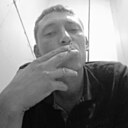 Знакомства: Максим, 35 лет, Волноваха