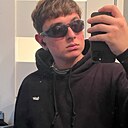 Знакомства: Виктор, 21 год, Варшава