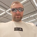 Знакомства: Олег, 42 года, Волжский