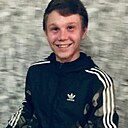 Знакомства: Макс, 23 года, Анива