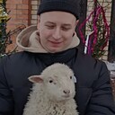 Знакомства: Виктор, 21 год, Слоним