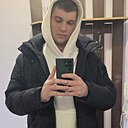 Знакомства: Максим, 28 лет, Орел