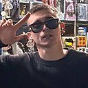 Знакомства: Артем, 23 года, Адлер