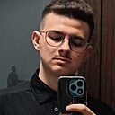 Знакомства: Alex, 19 лет, Bacău