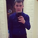 Знакомства: Илья, 28 лет, Магадан