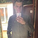 Знакомства: Владимир, 24 года, Старый Оскол