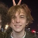 Знакомства: Артём, 19 лет, Москва