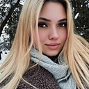Знакомства: Ксения, 28 лет, Москва