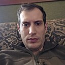 Знакомства: Илья, 35 лет, Ясиноватая