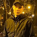 Знакомства: Максим, 20 лет, Кривой Рог