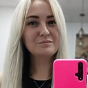 Знакомства: Елена, 27 лет, Москва