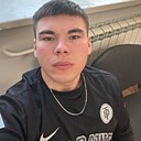 Знакомства: Ильназ, 21 год, Сургут