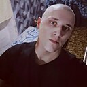 Знакомства: Андрей, 27 лет, Киров