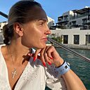 Знакомства: Валя, 42 года, Москва