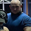 Знакомства: Олег, 28 лет, Темиртау