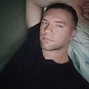 Знакомства: Максим, 25 лет, Киров