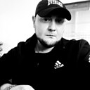 Знакомства: Денис, 32 года, Тюмень