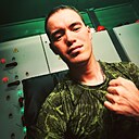 Знакомства: Игорь, 26 лет, Дудинка