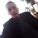 Знакомства: Андрей, 33 года, Караганда