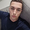 Знакомства: Максим, 22 года, Пинск
