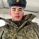 Знакомства: Максим, 22 года, Воронеж