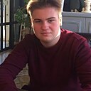 Знакомства: Максим, 25 лет, Крымск