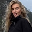 Знакомства: Юлия, 28 лет, Москва