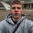 Знакомства: Максим, 19 лет, Омск