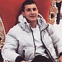 Знакомства: Виталий, 29 лет, Москва