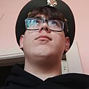 Знакомства: Кирилл, 25 лет, Саратов