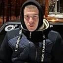 Знакомства: Витя, 19 лет, Магнитогорск