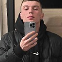 Знакомства: Евгений, 23 года, Челябинск