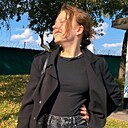 Знакомства: Полина, 21 год, Москва