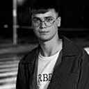 Знакомства: Максим, 21 год, Бердянск