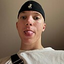 Знакомства: Данил, 19 лет, Саратов