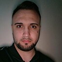 Знакомства: Adrian, 26 лет, București