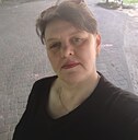 Знакомства: Юлія, 50 лет, Киев